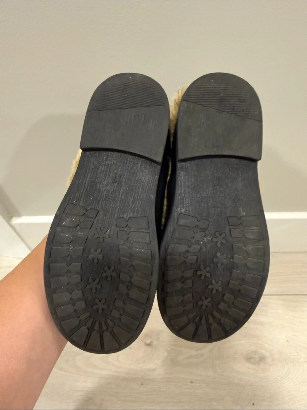 Toddler Girl Loafers with Faux Fur Size 11